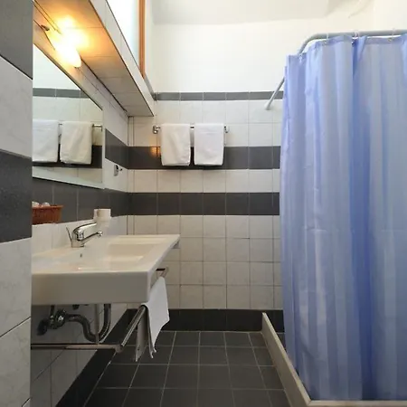 Hotel Eri 3*