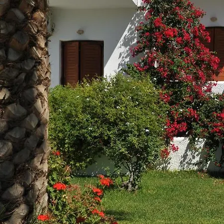 Hotel Eri 3*