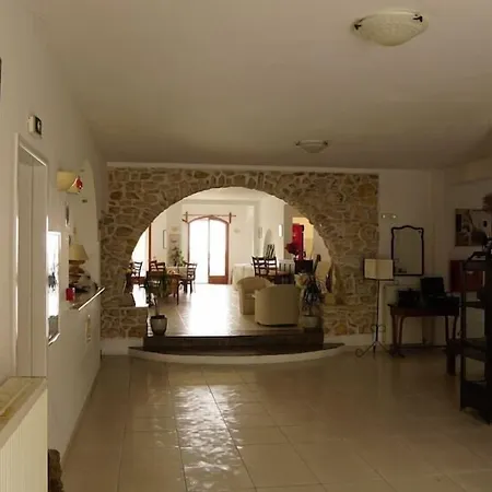 Hotel Eri Páros