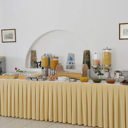 Hotel Eri Páros